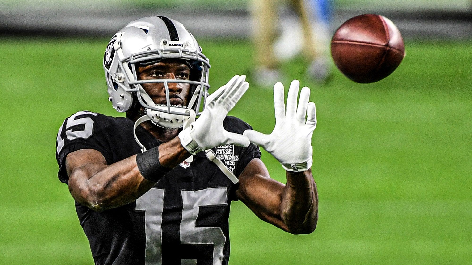 LAS VEGAS, NEVADA - DECEMBER 17: Wide receiver Nelson Agholor #15 of the Las Vegas Raiders warms up before a game against the Los Angeles Chargers at Allegiant Stadium on December 17, 2020 in Las Vegas, Nevada. The Chargers defeated the Raiders 30-27 in overtime.