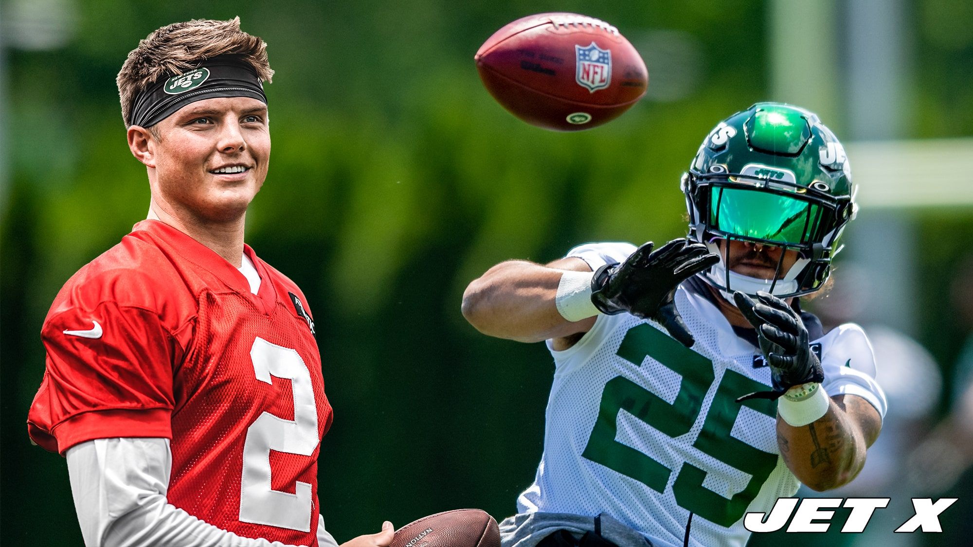 Ty Johnson messes with Zach Wilson's photoshoot on New York Mets media day 2021.