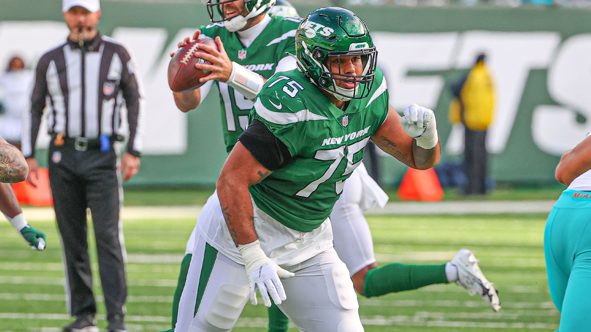 Alijah Vera-Tucker, NY Jets, PFF Grade, Stats, Contract, USC, Rookie Team