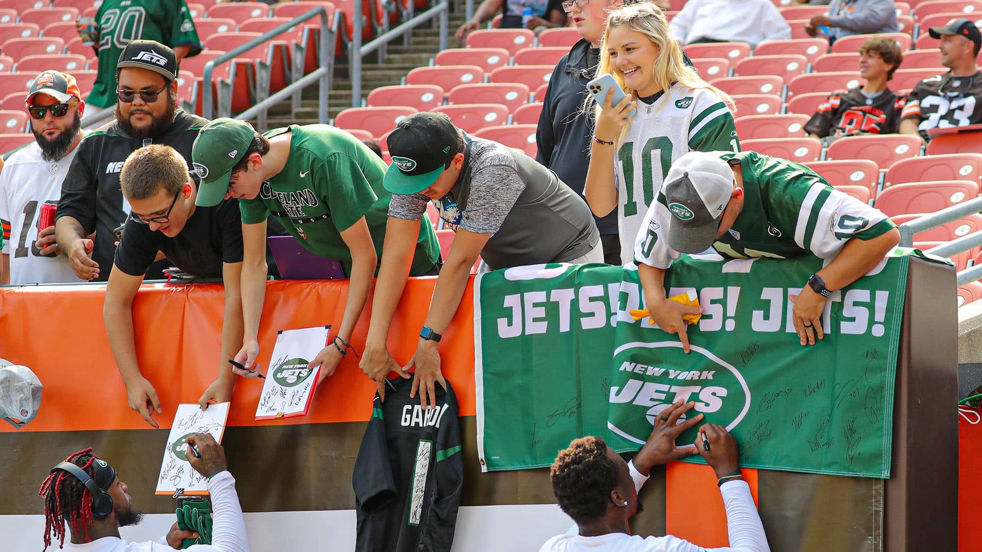 NY Jets Fans Reaction, Browns Comeback