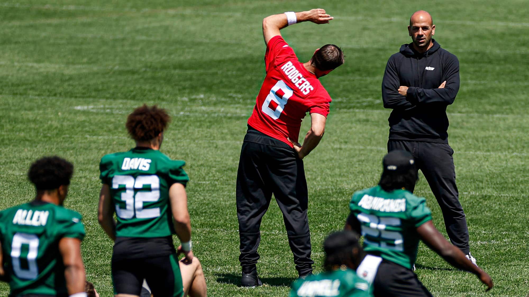 Robert Saleh, Aaron Rodgers, NY Jets HC, Head Coach