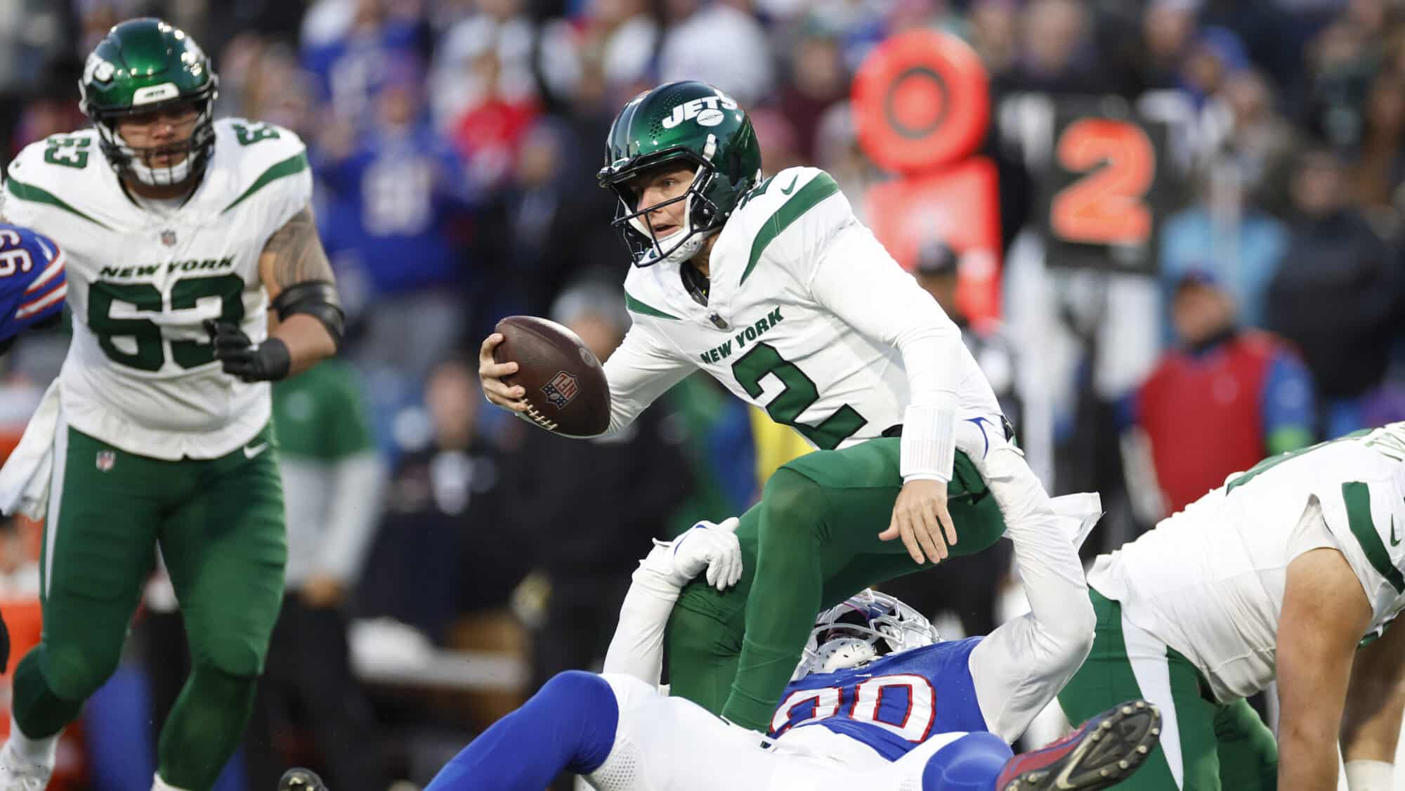 Zach Wilson, Shaq Lawson, New York Jets, Buffalo Bills