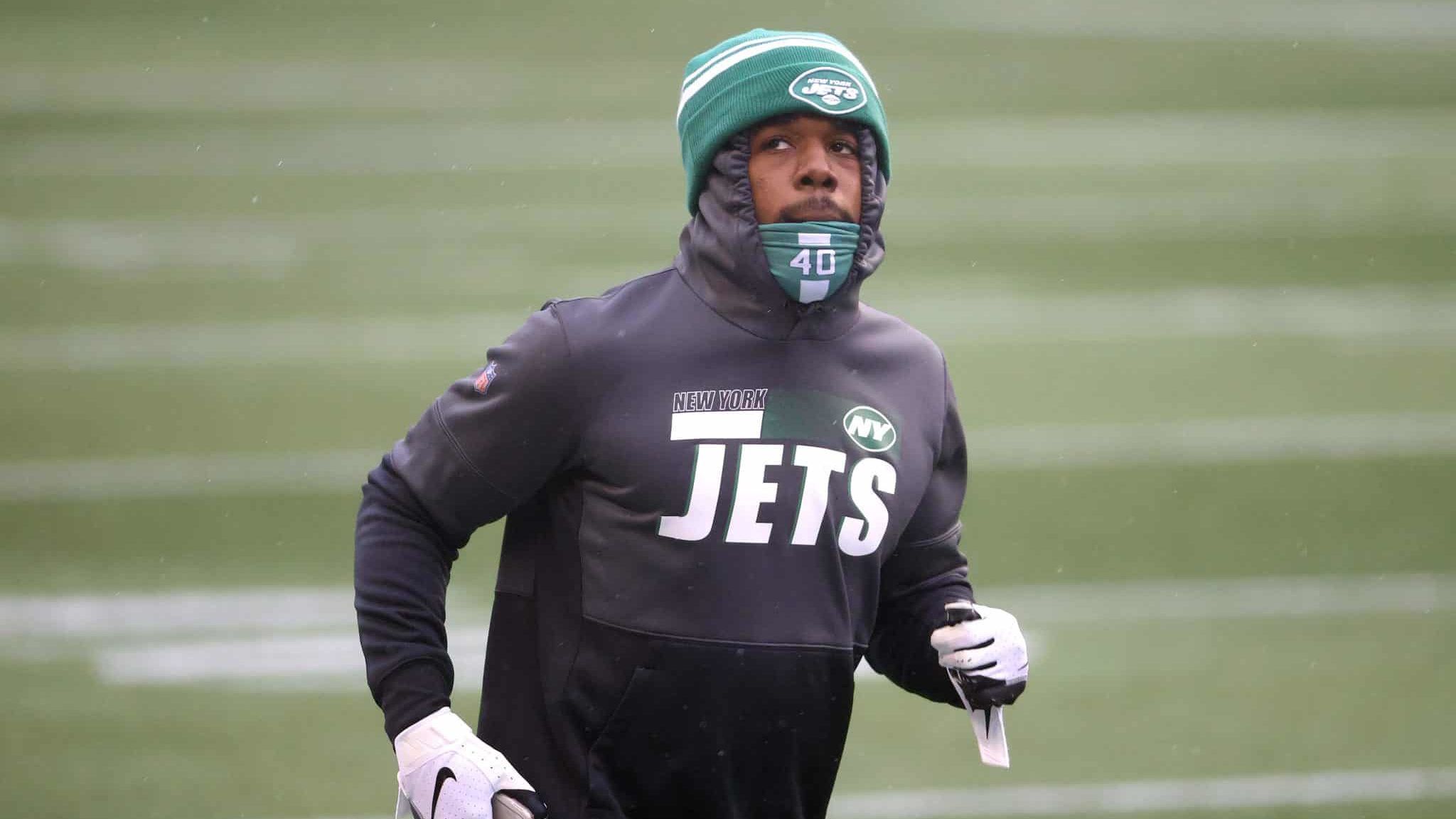 SEATTLE, WASHINGTON - DECEMBER 13: Javelin Guidry #40 of the New York Jets warms up before their game against the Seattle Seahawks at CenturyLink Field on December 13, 2020 in Seattle, Washington.