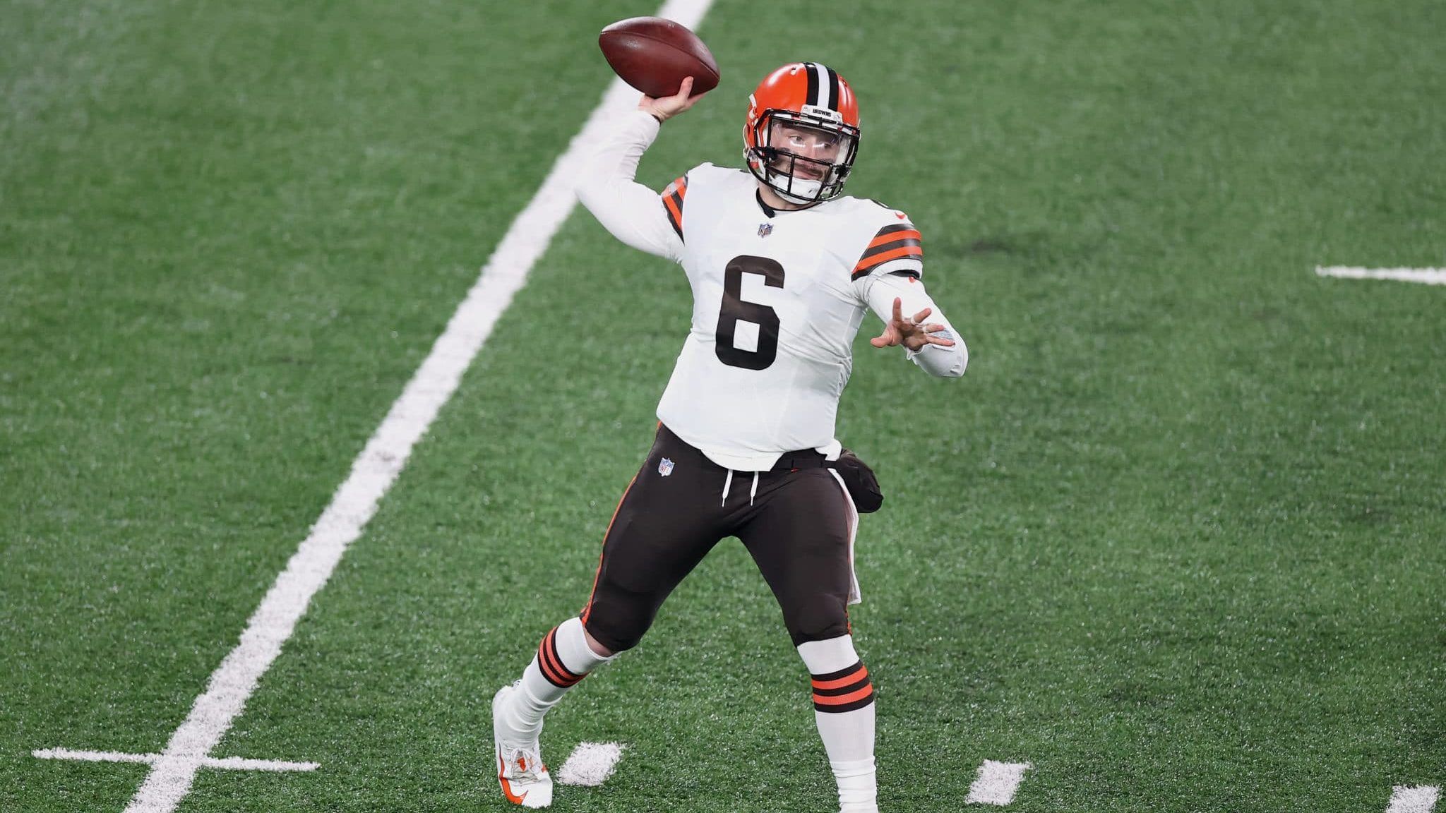EAST RUTHERFORD, NEW JERSEY - DECEMBER 20: Baker Mayfield #6 of the Cleveland Browns looks to pass during the first quarter of a game against the New York Giants at MetLife Stadium on December 20, 2020 in East Rutherford, New Jersey.