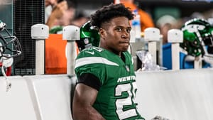 Brandin Echols, Tom Brady, Fans, Jets, Bucs, Signed