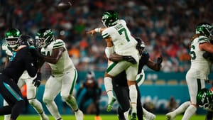 New York Jets v Miami Dolphins