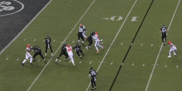 Le'Veon Bell juke stutter hurdle.