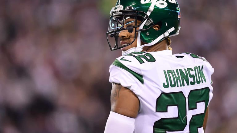 EAST RUTHERFORD, NEW JERSEY - OCTOBER 13: Trumaine Johnson #22 of the New York Jets reacts against the Dallas Cowboys at MetLife Stadium on October 13, 2019 in East Rutherford, New Jersey.
