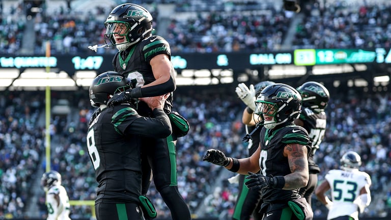 New York Jets, Seattle Seahawks, Aaron Rodgers, Isaiah Davis