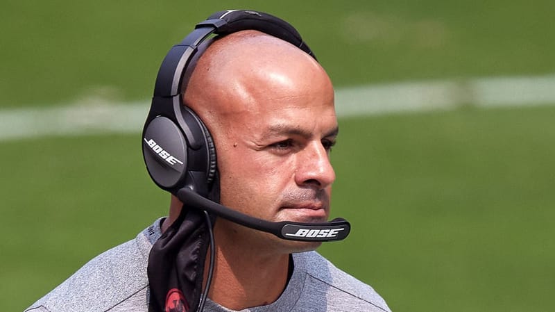 SAN FRANCISCO, CA - SEPTEMBER 13: San Francisco 49ers defensive coordinator Robert Saleh talks into his Bose radio headset during the NFL game between the San Francisco 49ers and the Arizona Cardinals on September 13, 2020, at Levi's Stadium in Santa Clara, California.