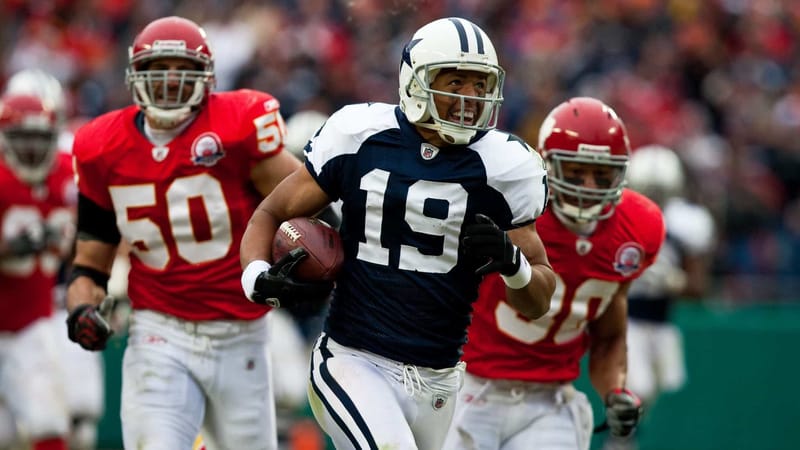 11 October 2009: Dallas Cowboys wide receiver Miles Austin (19) breaks free for a 59 yard touchdown pass from quarterback Tony Romo during the Cowboys 26-20 overtime win over the Kansas City Chiefs at Arrowhead Stadium in Kansas City, Missouri.