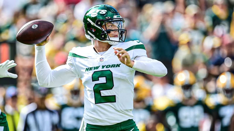 Zach Wilson was among the NY Jets players to post great stats in the preseason win over the Green Bay Packers.
