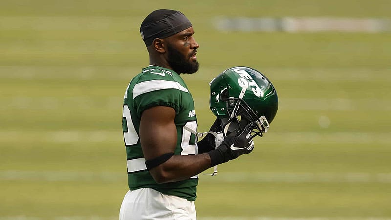MIAMI GARDENS, FLORIDA - OCTOBER 18: Jamison Crowder #82 of the New York Jets looks on against the Miami Dolphins at Hard Rock Stadium on October 18, 2020 in Miami Gardens, Florida.