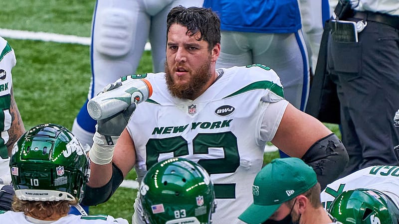 INDIANAPOLIS, IN - SEPTEMBER 27: New York Jets offensive guard Greg Van Roten (62) looks on in action during a NFL game between the Indianapolis Colts and the New York Jets on September 27, 2020 at Lucas Oil Stadium in Indianapolis, IN.