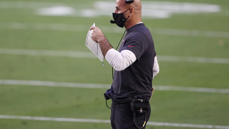 GLENDALE, ARIZONA - DECEMBER 26: Defensive coordinator Robert Saleh of the San Francisco 49ers directs players during the second half against the Arizona Cardinals at State Farm Stadium on December 26, 2020 in Glendale, Arizona.