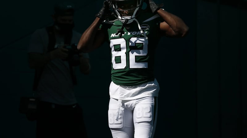 MIAMI GARDENS, FLORIDA - OCTOBER 18: Jamison Crowder #82 of the New York Jets takes the field before the game against the Miami Dolphins at Hard Rock Stadium on October 18, 2020 in Miami Gardens, Florida.