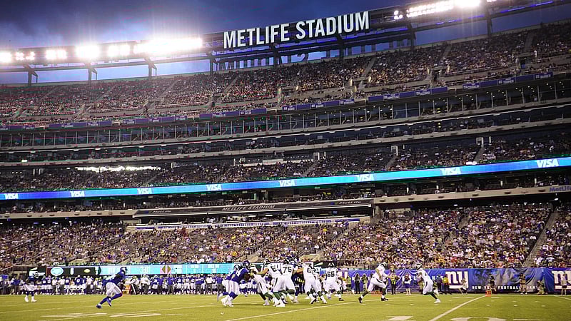 EAST RUTHERFORD, NEW JERSEY - AUGUST 08: A general view of action in the first quarter during a preseason game between the New York Jets and the New York Giants at MetLife Stadium on August 08, 2019 in East Rutherford, New Jersey.