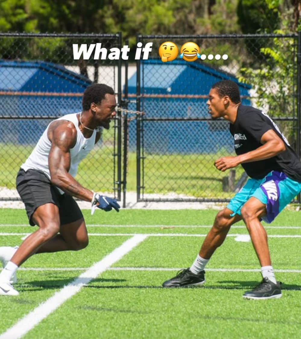 NY Jets wide receiver Keelan Cole attempts to lock up Corey Davis.