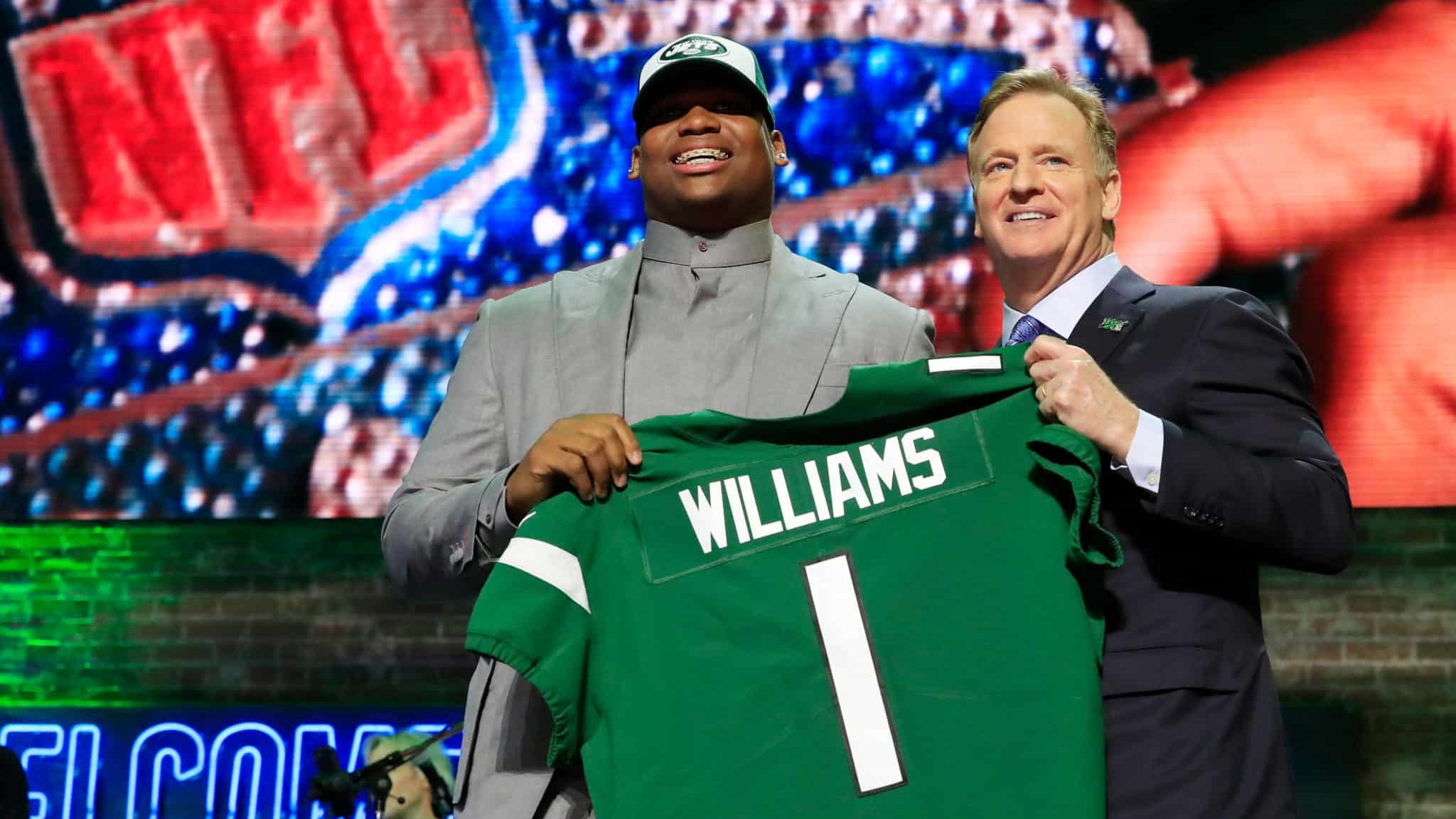 NASHVILLE, TENNESSEE - APRIL 25: Quinnen Williams of Alabama poses with NFL Commissioner Roger Goodell after he was picked #3 overall by the New York Jets during the first round of the 2019 NFL Draft on April 25, 2019 in Nashville, Tennessee.