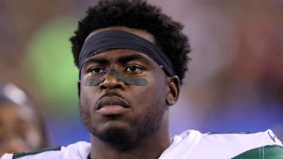 EAST RUTHERFORD, NEW JERSEY - AUGUST 08: Quincy Enunwa #81 of the New York Jets looks on from the sideline during a preseason game against the New York Giants at MetLife Stadium on August 08, 2019 in East Rutherford, New Jersey.
