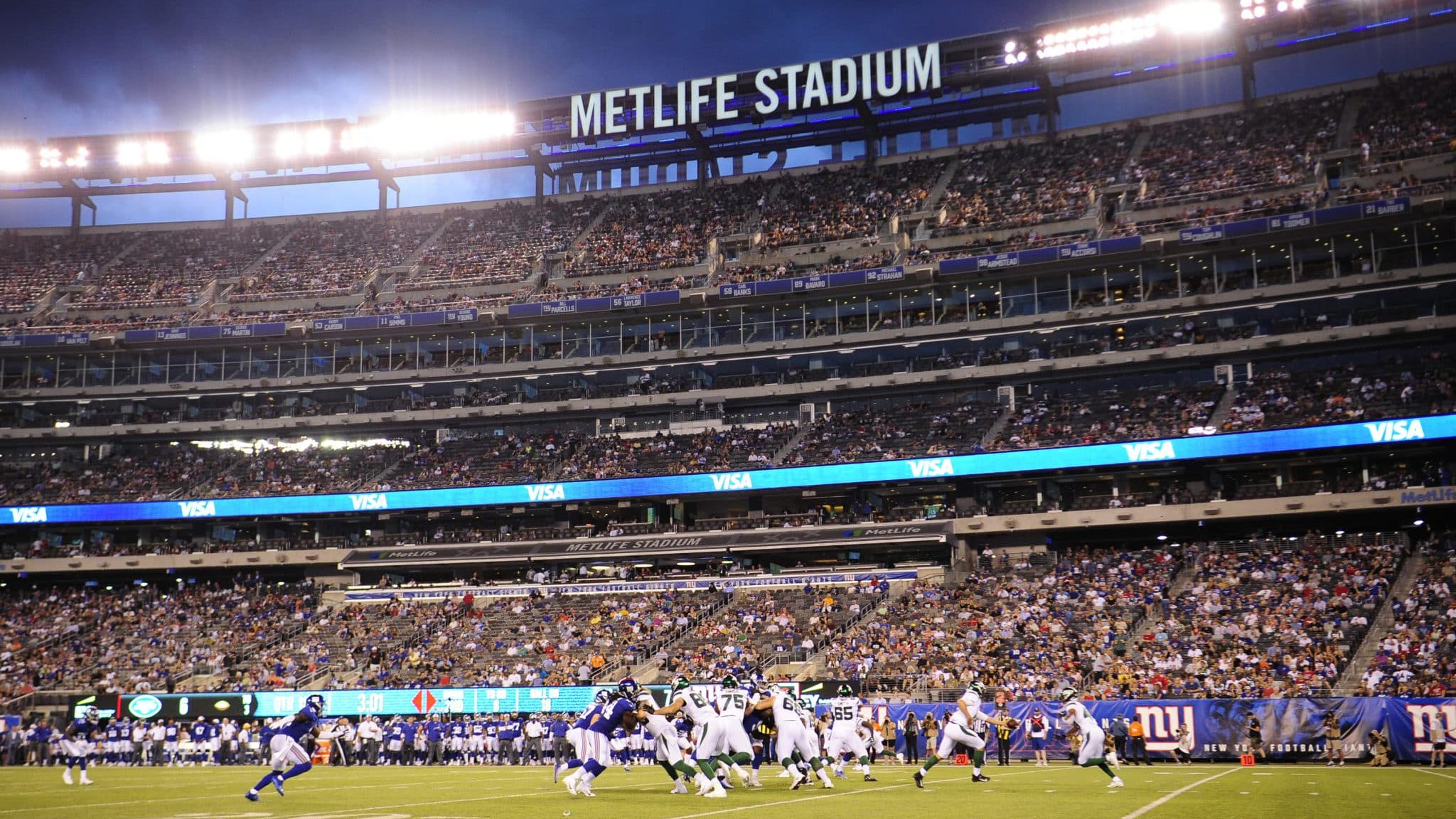 EAST RUTHERFORD, NEW JERSEY - AUGUST 08: A general view of action in the first quarter during a preseason game between the New York Jets and the New York Giants at MetLife Stadium on August 08, 2019 in East Rutherford, New Jersey.