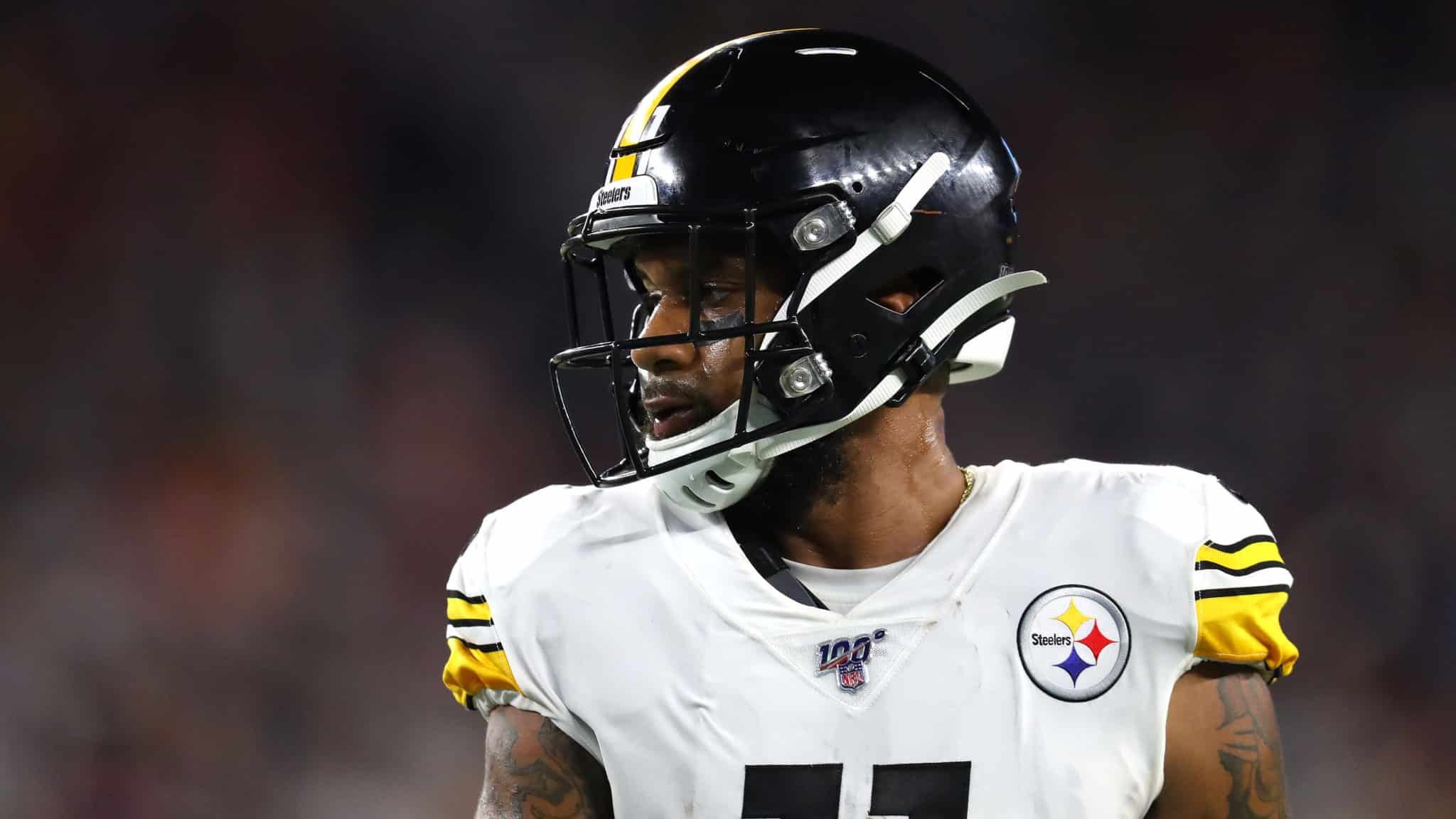 FOXBOROUGH, MASSACHUSETTS - SEPTEMBER 08: Donte Moncrief #11 of the Pittsburgh Steelers looks on during the game between the New England Patriots and the Pittsburgh Steelers at Gillette Stadium on September 08, 2019 in Foxborough, Massachusetts.