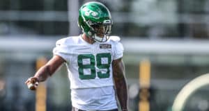 FLORHAM PARK, NEW JERSEY - AUGUST 14: Chris Herndon #89 of the New York Jets runs drills at Atlantic Health Jets Training Center on August 14, 2020 in Florham Park, New Jersey.