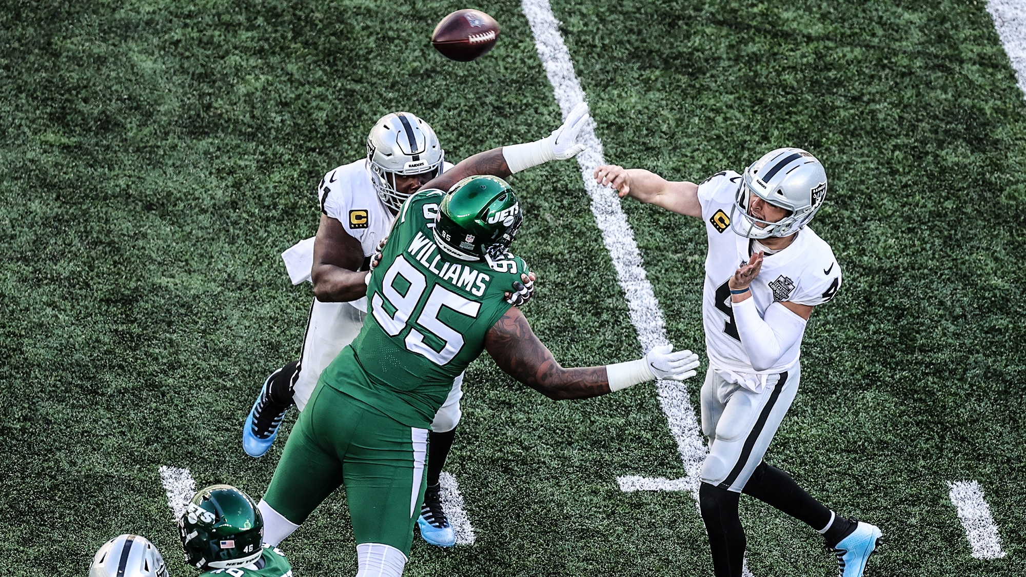 East Rutherford, New Jersey, USA. 24th Nov, 2019. New York Jets defensive  tackle Quinnen Williams (95) during a NFL game between the Oakland Raiders  and the New York Jets at MetLife Stadium