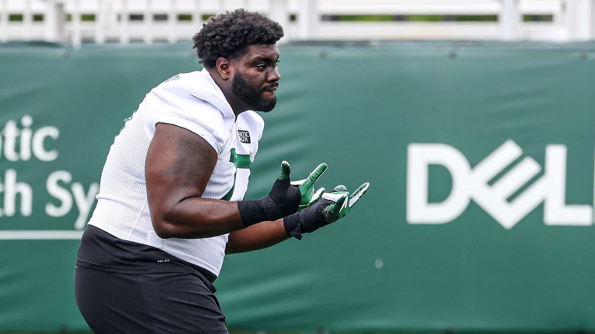 Mekhi Becton's solid stats in the NY Jets' 2021 preseason opener were a promising sign.