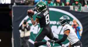 Elijah Moore, NY Jets, Beach Catch Video