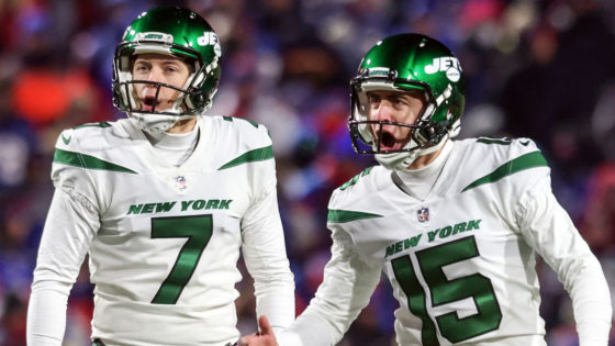 Braden Mann of the New York Jets wears a FDNY hat prior to the game News  Photo - Getty Images