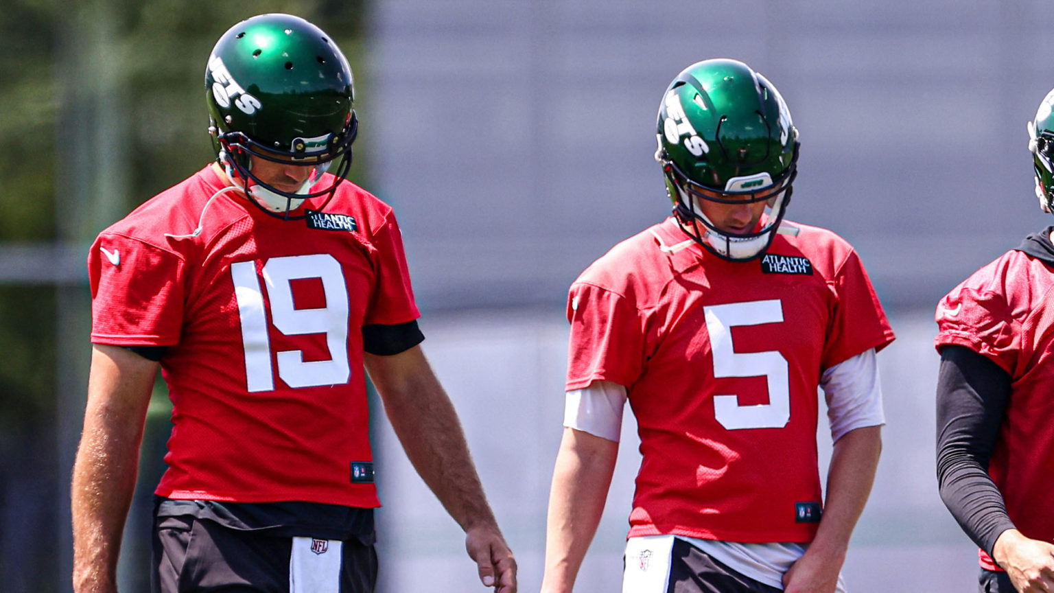 QB2, RB4, and more NY Jets' top offensive training camp battles