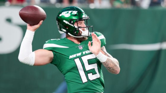 New York Jets wide receiver Mecole Hardman Jr. (6) in action against the  Tampa Bay Buccaneers during an NFL pre-season football game Saturday, Aug.  19, 2022, in East Rutherford, NJ. (AP Photo/Rich