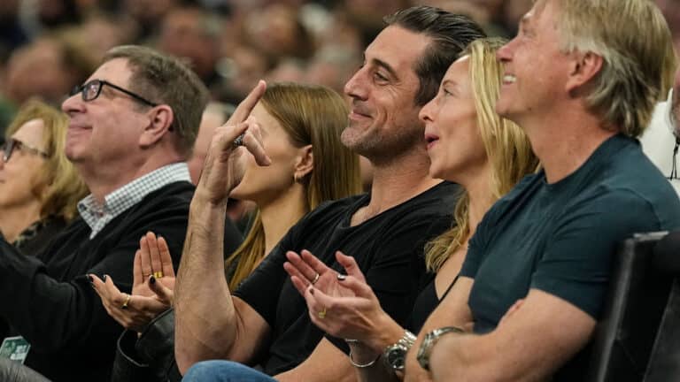 Aaron Rodgers, NY Knicks, Lakers, NY Jets