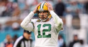 Aaron Rodgers asked by ex-Jet Nick Mangold if he needs realtor