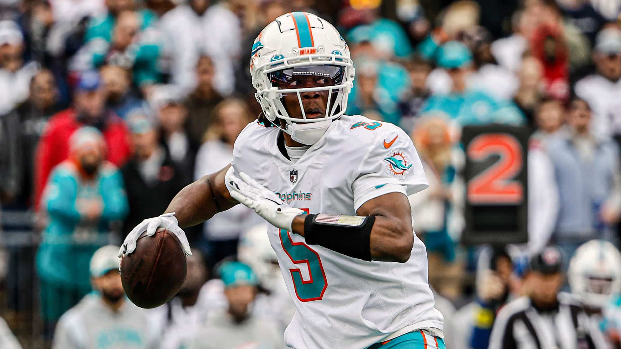 Miami Dolphins lose to Jets as Teddy Bridgewater lasts one play