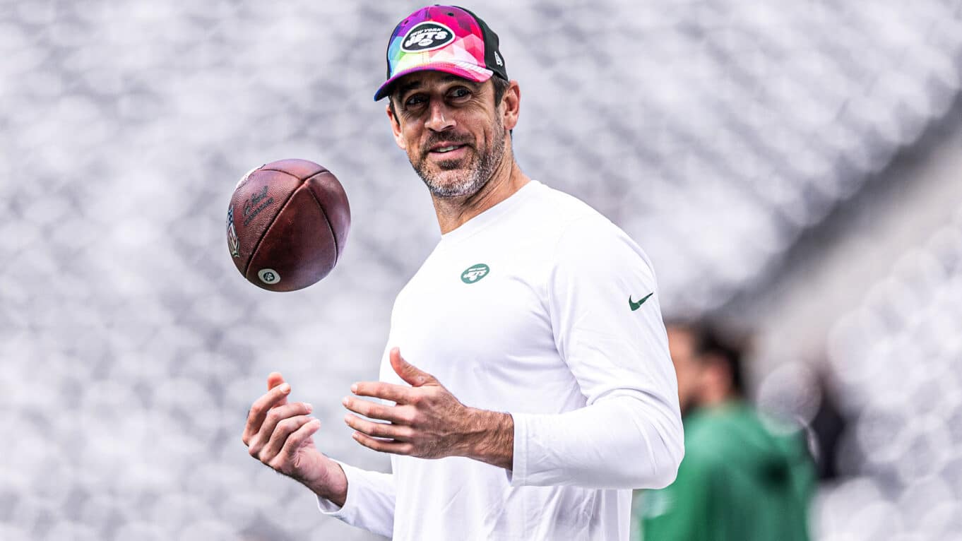 NY Jets' Aaron Rodgers reveals his recovery goal on 'Manningcast'