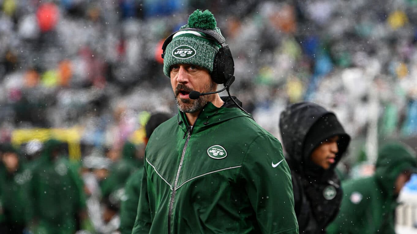 NY Jets' Aaron Rodgers Expected To Be Cleared By Dec. 24 (Report)