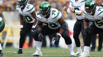 Laken Tomlinson