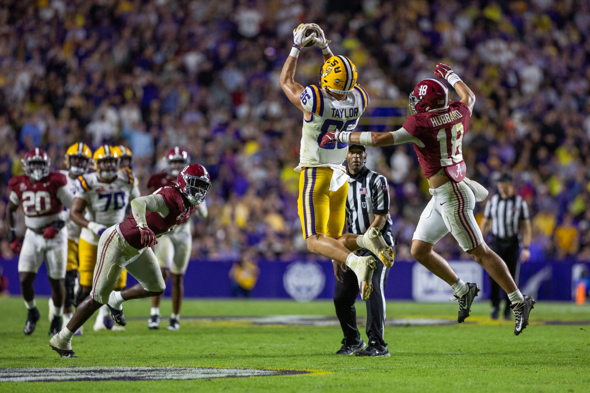 LSU tight end Mason Taylor catches a pass against Alabama.